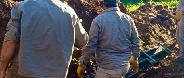 PTO RICO: Avanzan las obras de reacondicionamiento de cordones cuneta en la calle Defensa