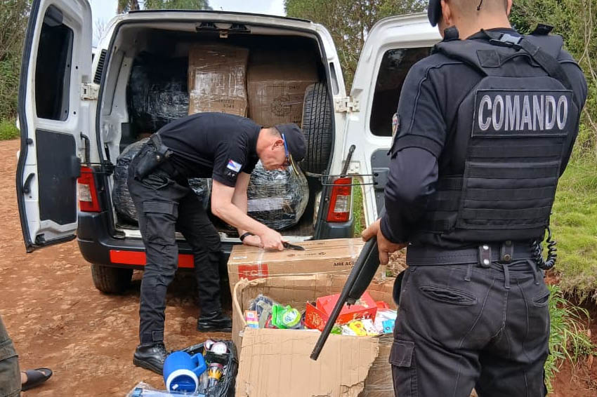 Operativo conjunto interceptó utilitario con mercadería extranjera sin aval aduanero